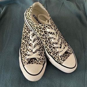 Converse Cheetah Print
